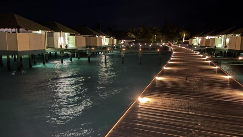  夜のヴィラも素敵です