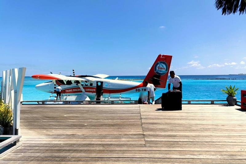 水上飛行機は、15名くらいが乗れるこのようなタイプです