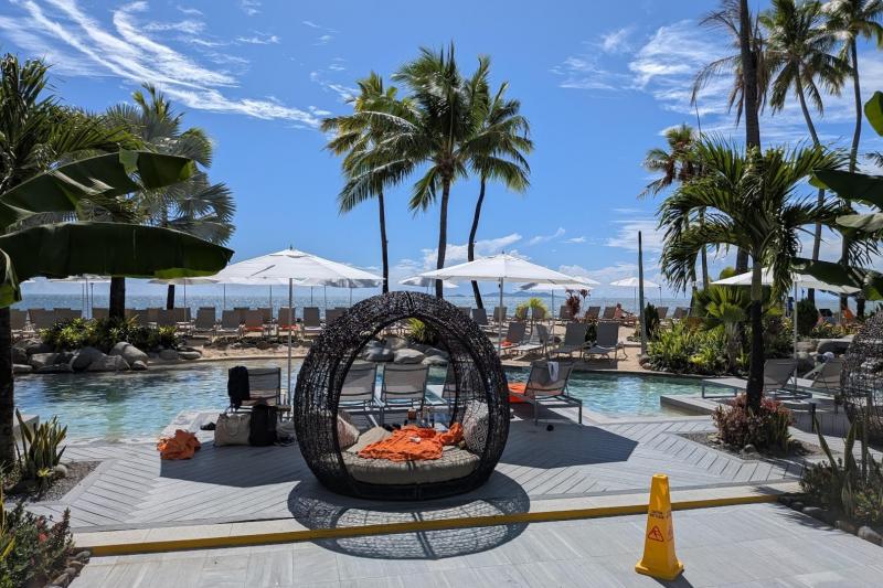 リゾート内のプール