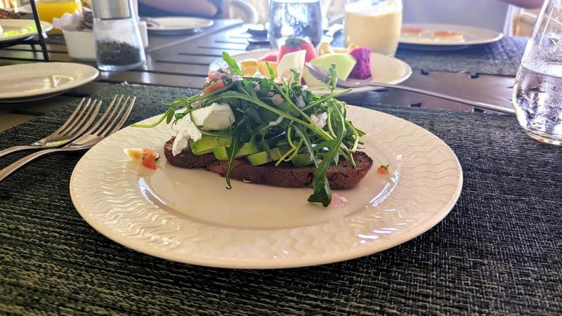 朝食はアラカルトで