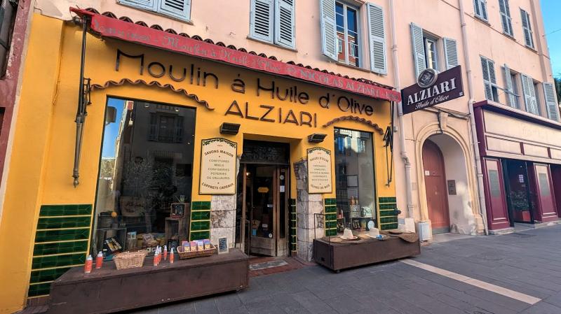 ニコラ アルジアリ