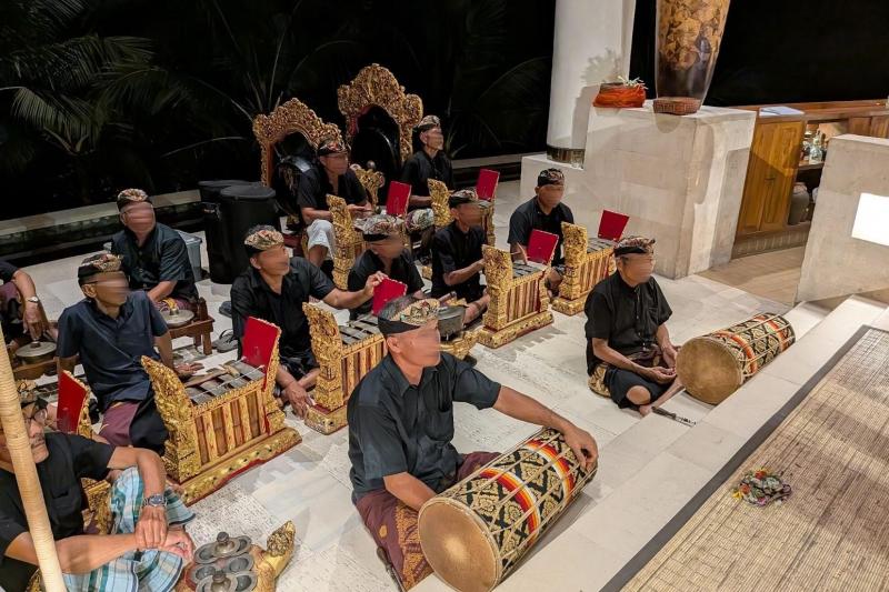 バリ伝統楽器のガムランは、立体感のある音色でした