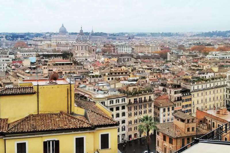 上層階のお部屋からはローマ市内を見渡せます