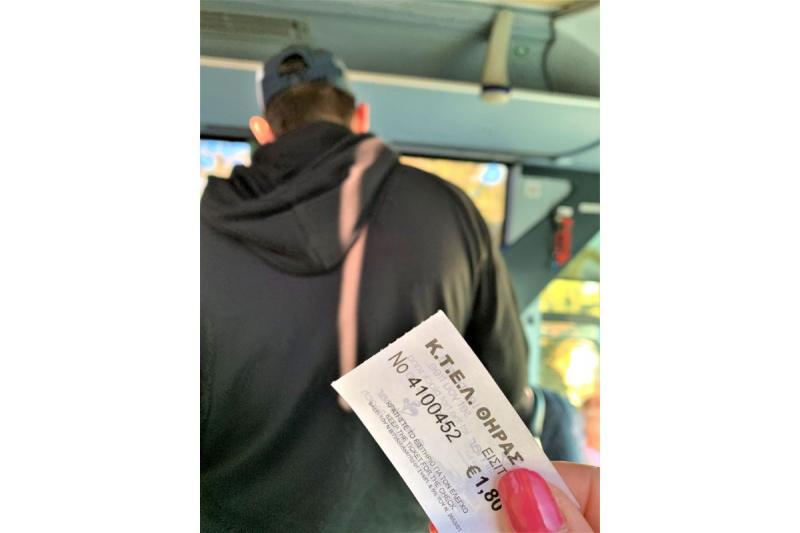 バスの車内で無事チケットを購入！！