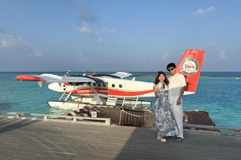 水上飛行機で約45分