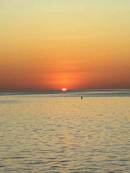 ヴィラから見た夕日