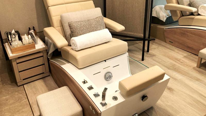 フットマッサージ