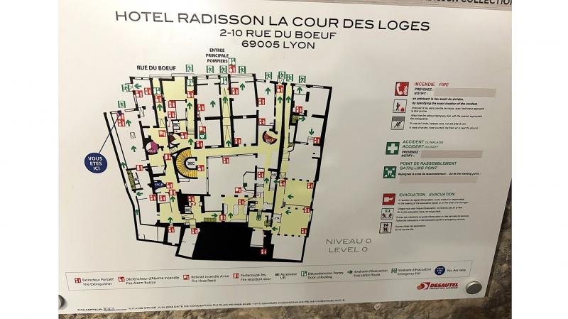 間取りが複雑なのがわかります〜