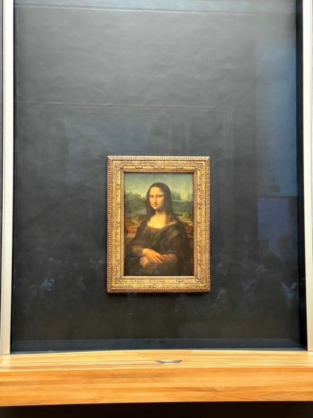 パリのルーブル美術館展示の『モナ リザ』