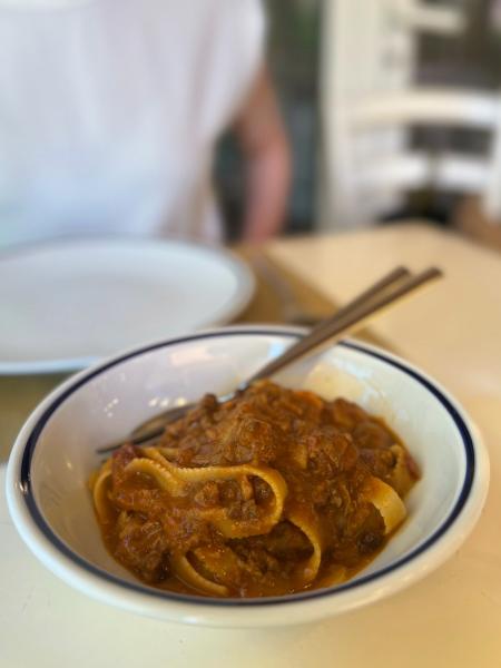 ネブロディ豚の生ハムや炭火焼、ラグーパスタなど、どれも素材の良さが感じられて、わざわざ山奥まで行った価値がありました！