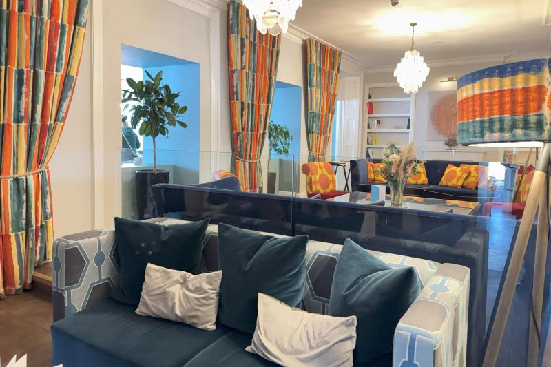 ウキウキするような色使い！