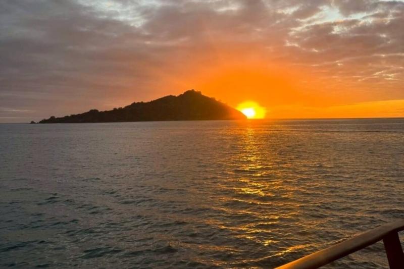 離島で滞在したリクリク ラグーン リゾート。バルコニーからの夕日の景色は一生忘れないでしょう
