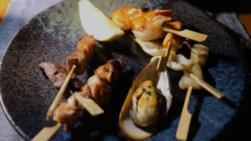 ザ パールの炉端焼き。えびがぷりっぷりです