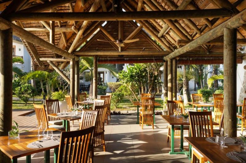 オークレストラン