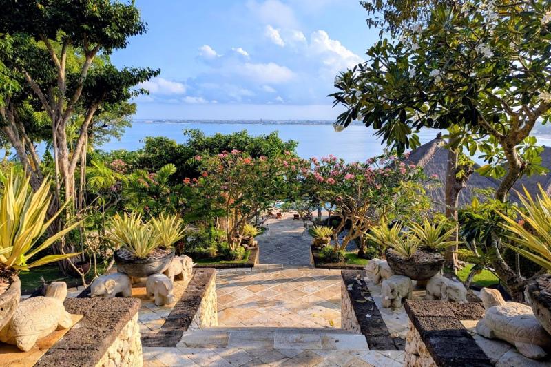 海を臨む、長年変わらない景色