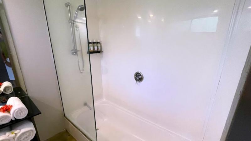 シャワー＆バスタブ