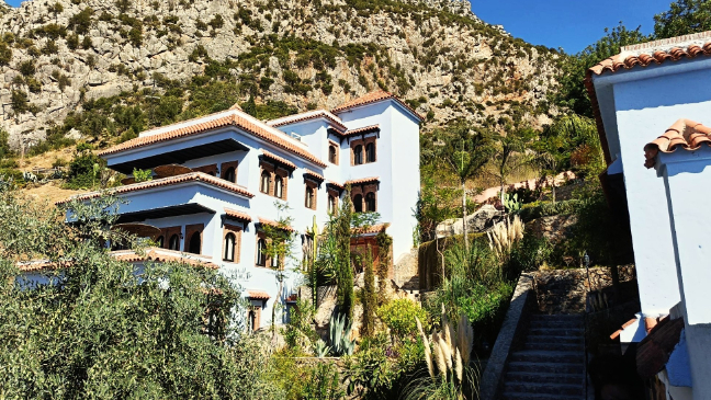 こちらはメイン棟から見た別棟