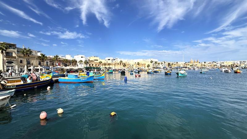 漁村の町マルサシュロック
