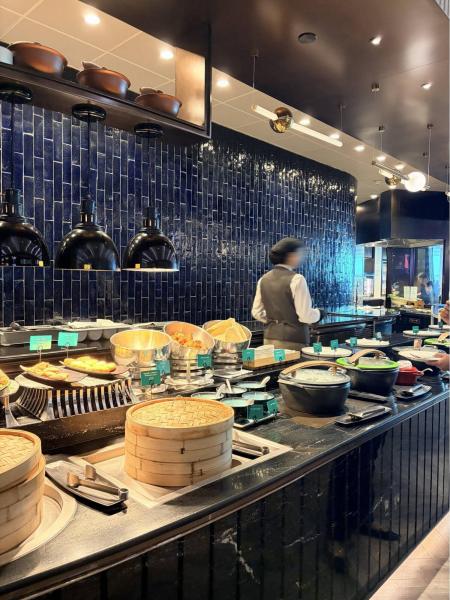 ラウンジで食事をしたり、シャワーを浴びたりお買い物をして、乗り継ぎまでの時間を過ごしました