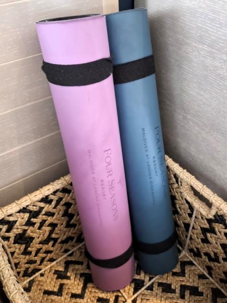 ヨガマットもお部屋にあります