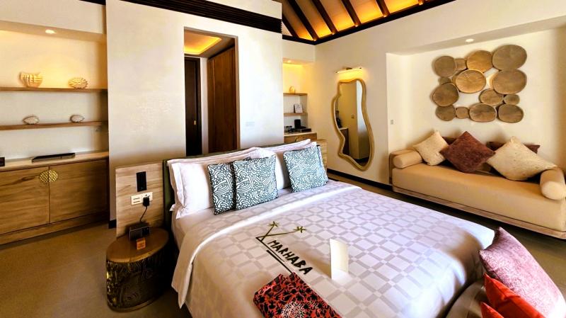 お部屋にも、いたるところにメイヤフシ モルディブ特有の模様のインテリアが！