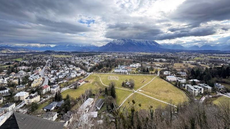 展望台からの海抜536mの世界！ 曇っていても美しいです★