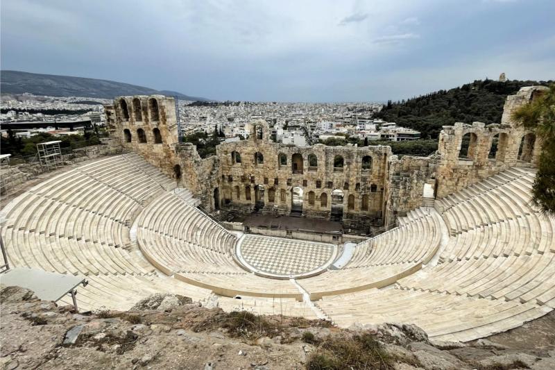 ギリシャ最後の訪問地アテネ。アクロポリスの音楽堂