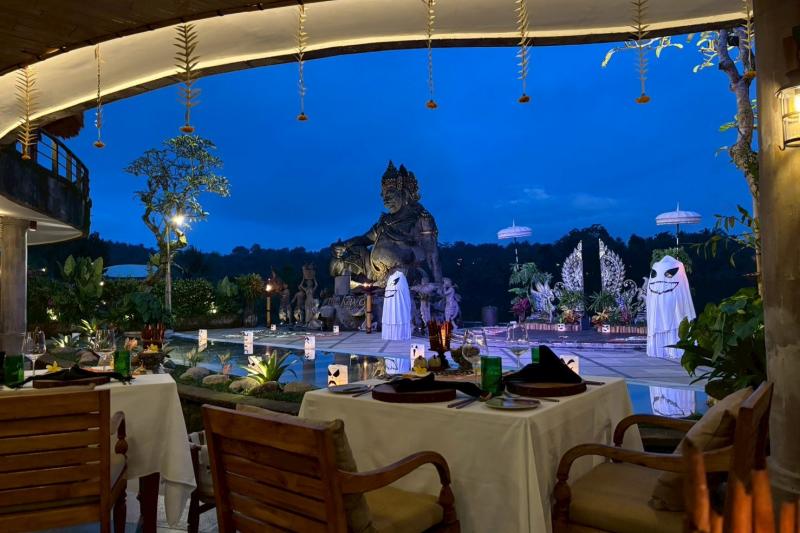 リゾートの夜景