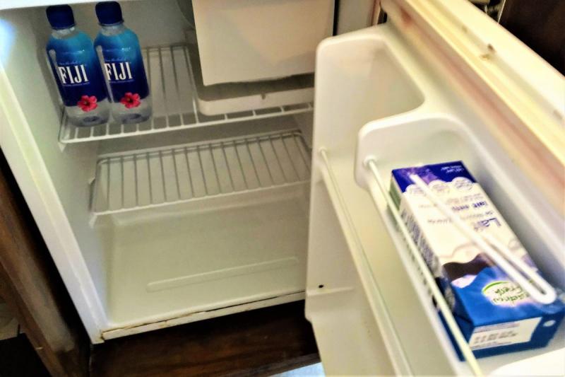 冷蔵庫のミネラルウォーターとミルクは自由にご利用いただけます