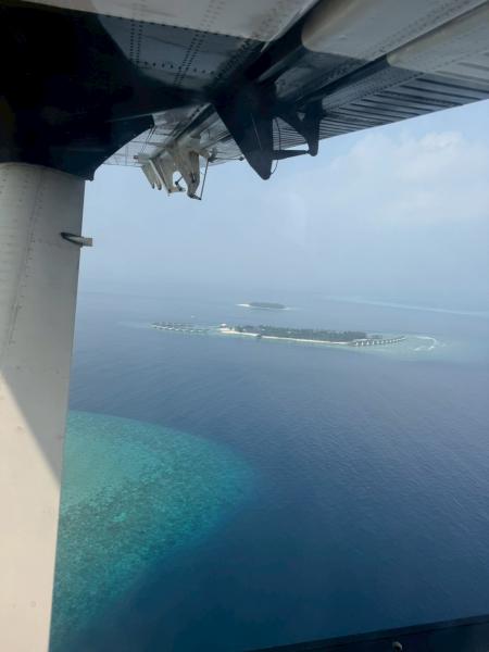 水上飛行機から見たウェスティン