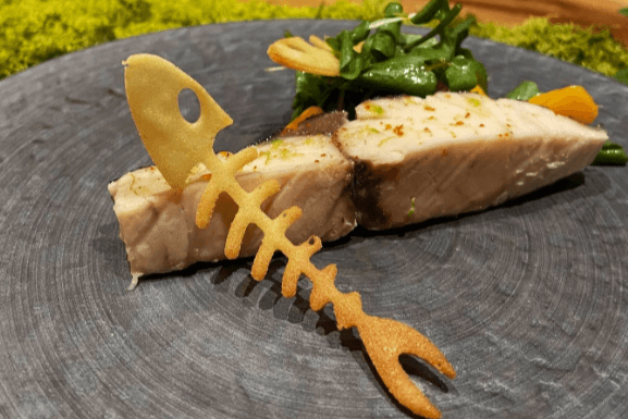 お魚の上に乗る骨に息子が反応！笑