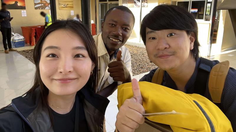 ガイドさんと一緒に！ とても優しく面白いガイドさんで、空港でのお別れは本当に名残惜しかったです