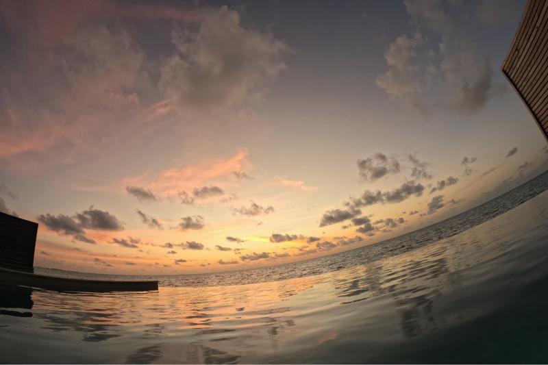 サンセット側だったので、部屋からの夕日も最高でした