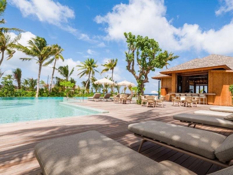 パラダイスビーチクラブ