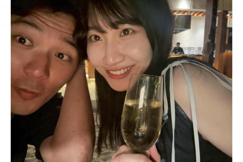 最後の夜は、ザ パールで食事。足元にはサメが。贅沢な夜でした！
