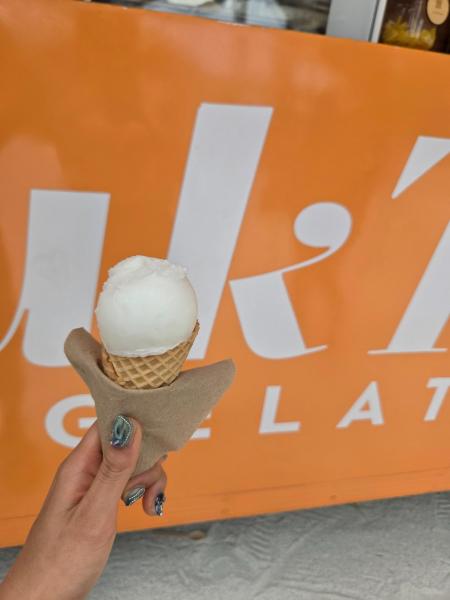 トゥムトゥムで、ジェラートたくさん食べました！