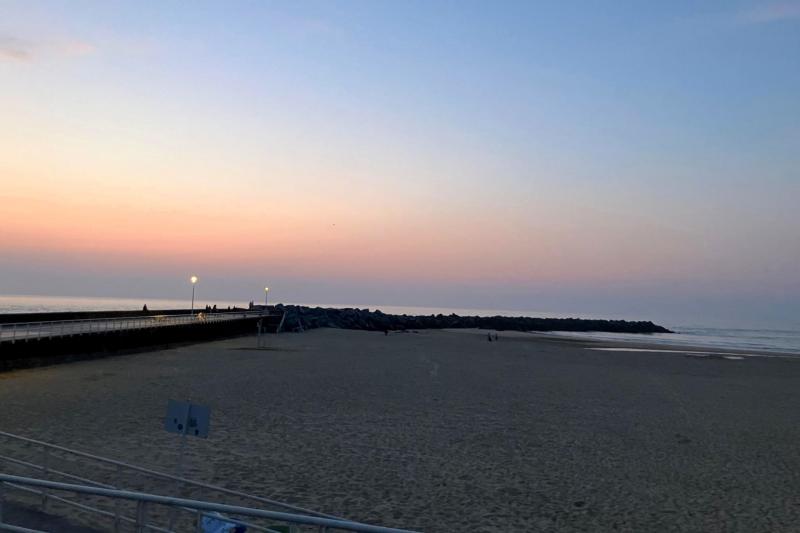 サンセバスチャンの海岸。22時近くでもこの明るさ！