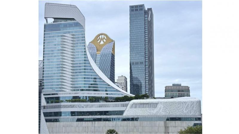 パークハイアットバンコクの全景。唯一無二な外観