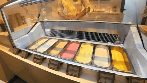 リゾート内のジェラートショップ