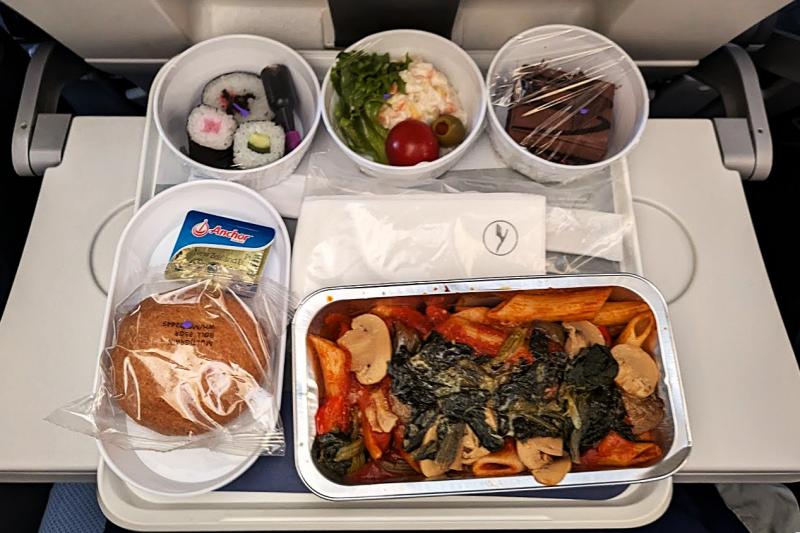 1回目の機内食