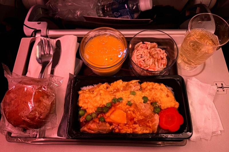 カタール航空の機内食