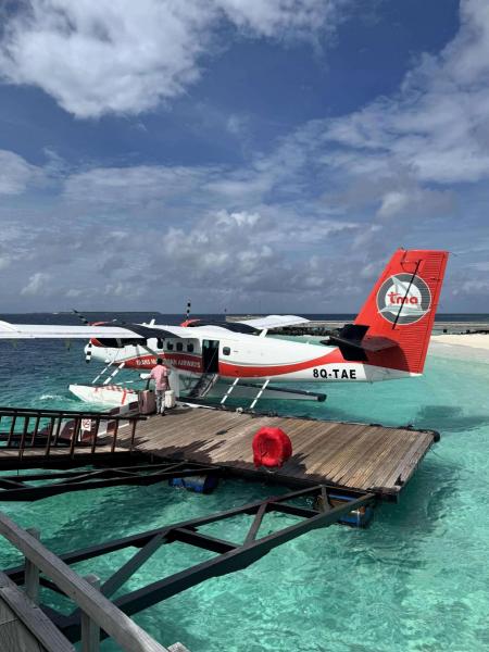 水上飛行機はアトラクションのようでした。少し怖かったですが、景色は最高！