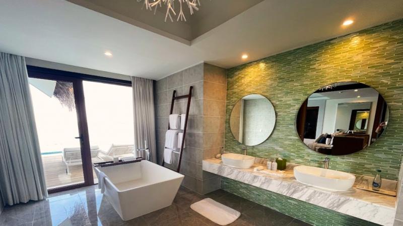 シンクとバスタブ