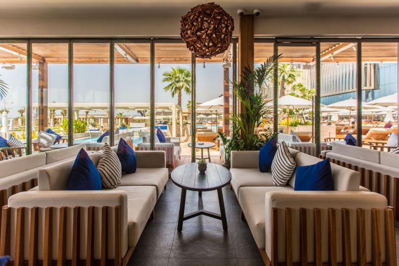 Azure Beach Lounge