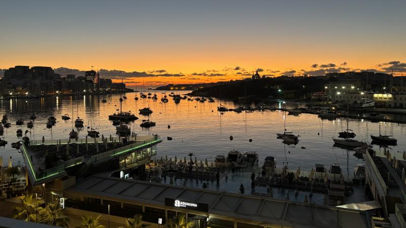 スリーマのホテルからの夜景