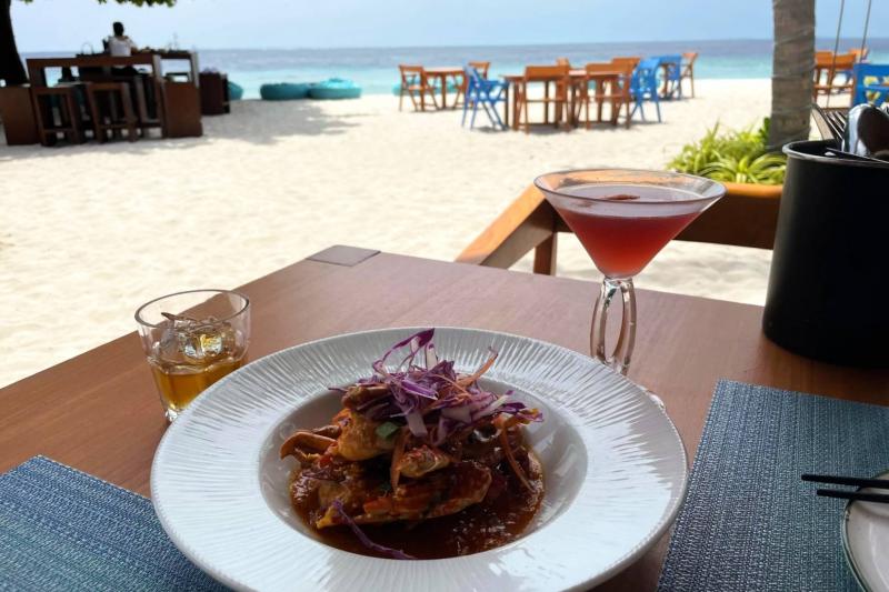 昼食にチリクラブを。砂浜近くで雰囲気がよかったです