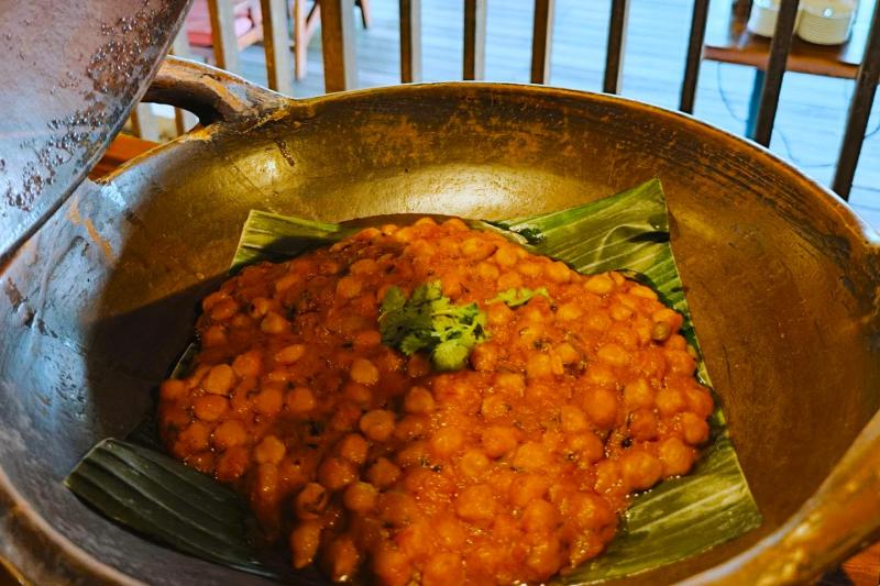インドネシア料理のコーナーです。豆のカレー