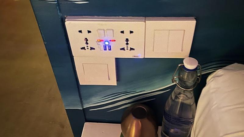 コンセントはマルチプラグ