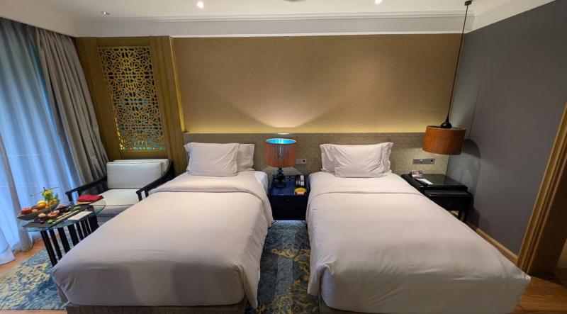 ツインベッドでも快適なスペースが確保されています