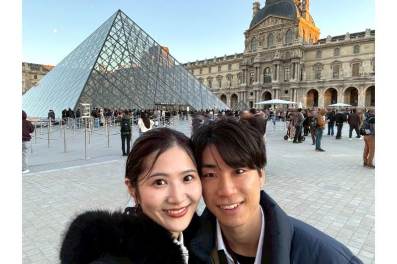 パリのルーブル美術館にて。『モナ・リザ』『サモトラケのニケ』『ミロのヴィーナス』を間近で観ることができました！